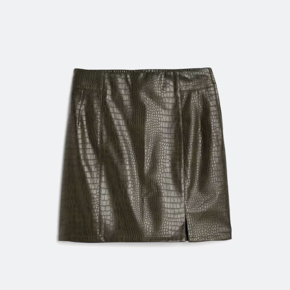 Skies Are Blue Olive Green Faux Leather Mini Skirt Size Large